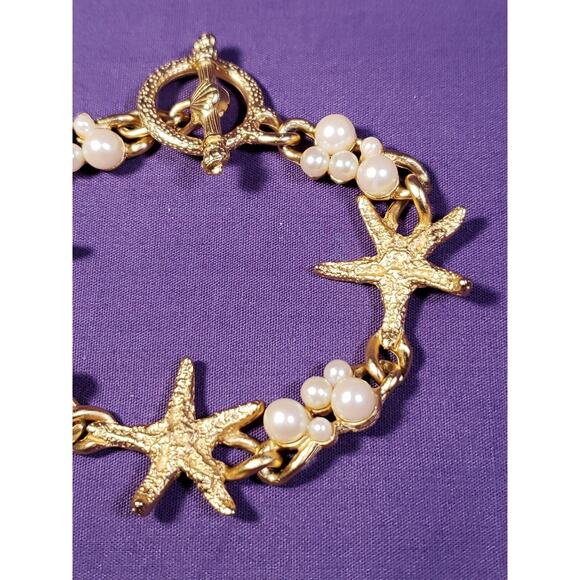 Yellow Gold Plated Starfish and Faux Pearl Cluster Bracelet, Toggle Clasp, 8" - Picture 3 of 16